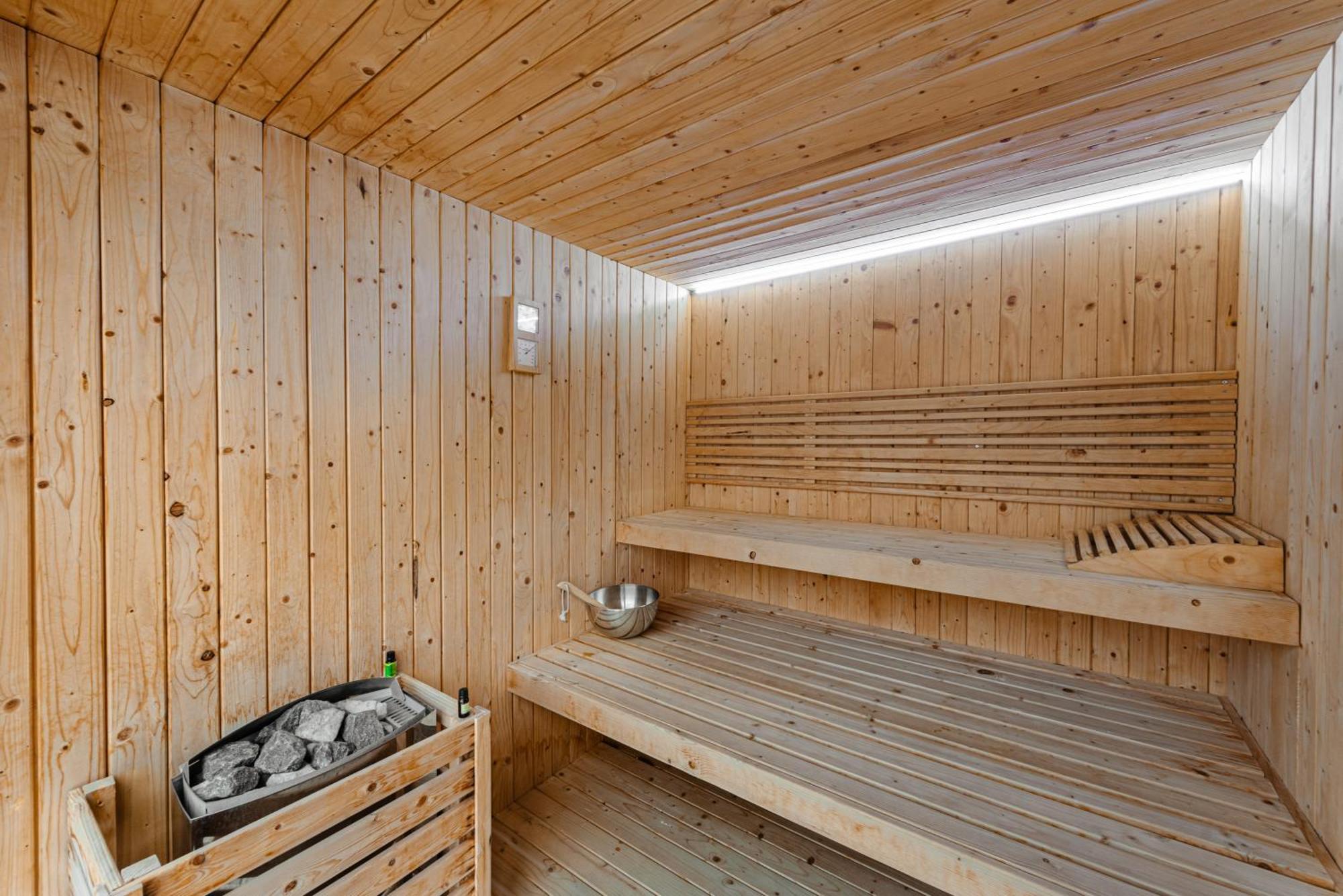 Elviu Guesthouse Lacu Rosu Exteriér fotografie